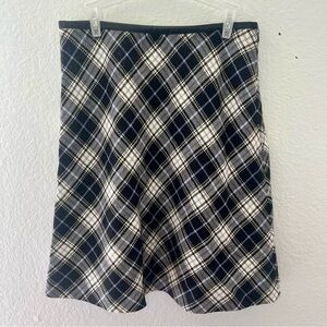 Anne Klein Plaid vintage Virgin Wool Skirt leather trim with hidden zip Size 6